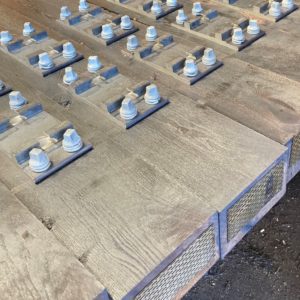 Gleisschwelle aus Eichenholz - Werksneu